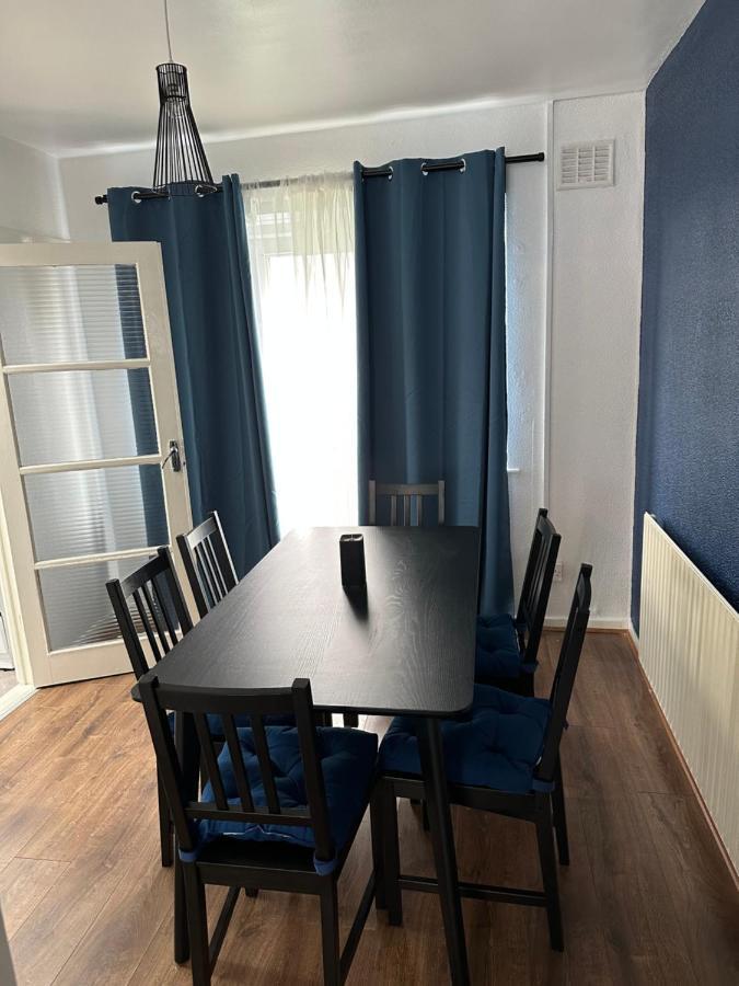 Lovely Spacious 3 Bedrooms House Birmingam Exterior foto